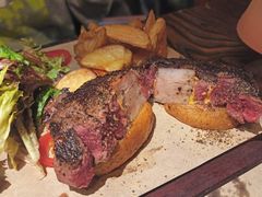 -The Cheebat 锌吧·Bistro(体育西店)