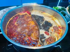 -唯爱KTV聚会餐厅(仙林东城汇店)