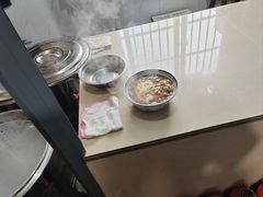 -两棵树馄饨店(渔梁住保小区店)