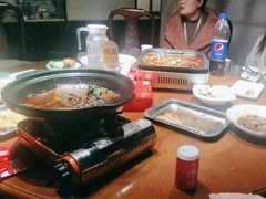 -顶峰夜宴·龙虾烧烤大排档(九江学院店)