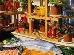 -大中华希尔顿酒店-念自助餐·嗨啤·小龙虾