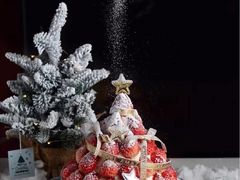 圣诞老人草莓动物奶油蛋糕-艾加柒克蛋糕茶歇甜品台(春熙路店)