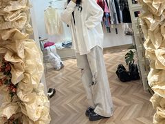 -眷顾自助服装工作室(中南金石国际广场A座店)