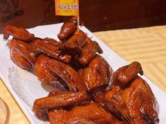 招牌烤乳鸽-石岐佬中山菜馆(张溪店)