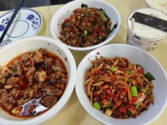 笨萝卜炒粉皮-笨罗卜浏阳菜馆(太平街店)