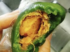 蛋黄肉松青团-许阿姨糕团店(南京总店)