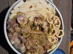 -鼎牛牛炖锅·烤串(温泉路店)