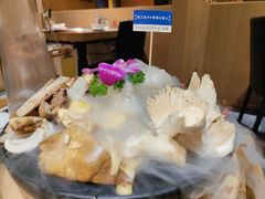 -一朵菌·野生菌探索家火锅(南亚店)