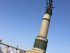 -人民防洪胜利纪念塔