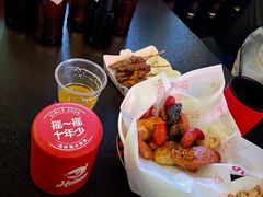 -Helens海伦司小酒馆(王家湾人信汇店)