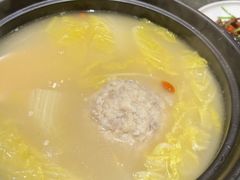 扬州狮子头-烟雨江南(幸福街店)