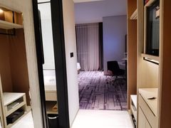 -大连星海皇冠假日酒店