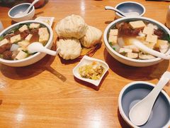 -金莹丸子汤清真(朝外SOHO店)