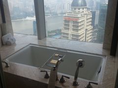 -上海浦东丽思卡尔顿酒店
