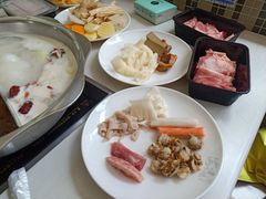 -尚品海鲜肥牛自助火锅(湖明店)