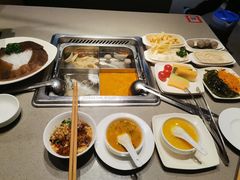 -海底捞火锅(金山百联店)
