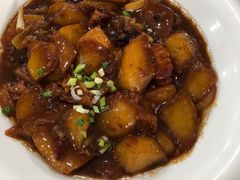 土豆烧肉-闻道食府烙饼卷带鱼(原车耳营店原大觉寺店)