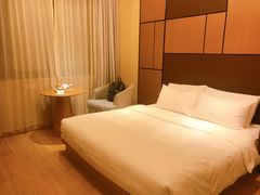 -全季酒店(上海徐家汇肇嘉浜路店)
