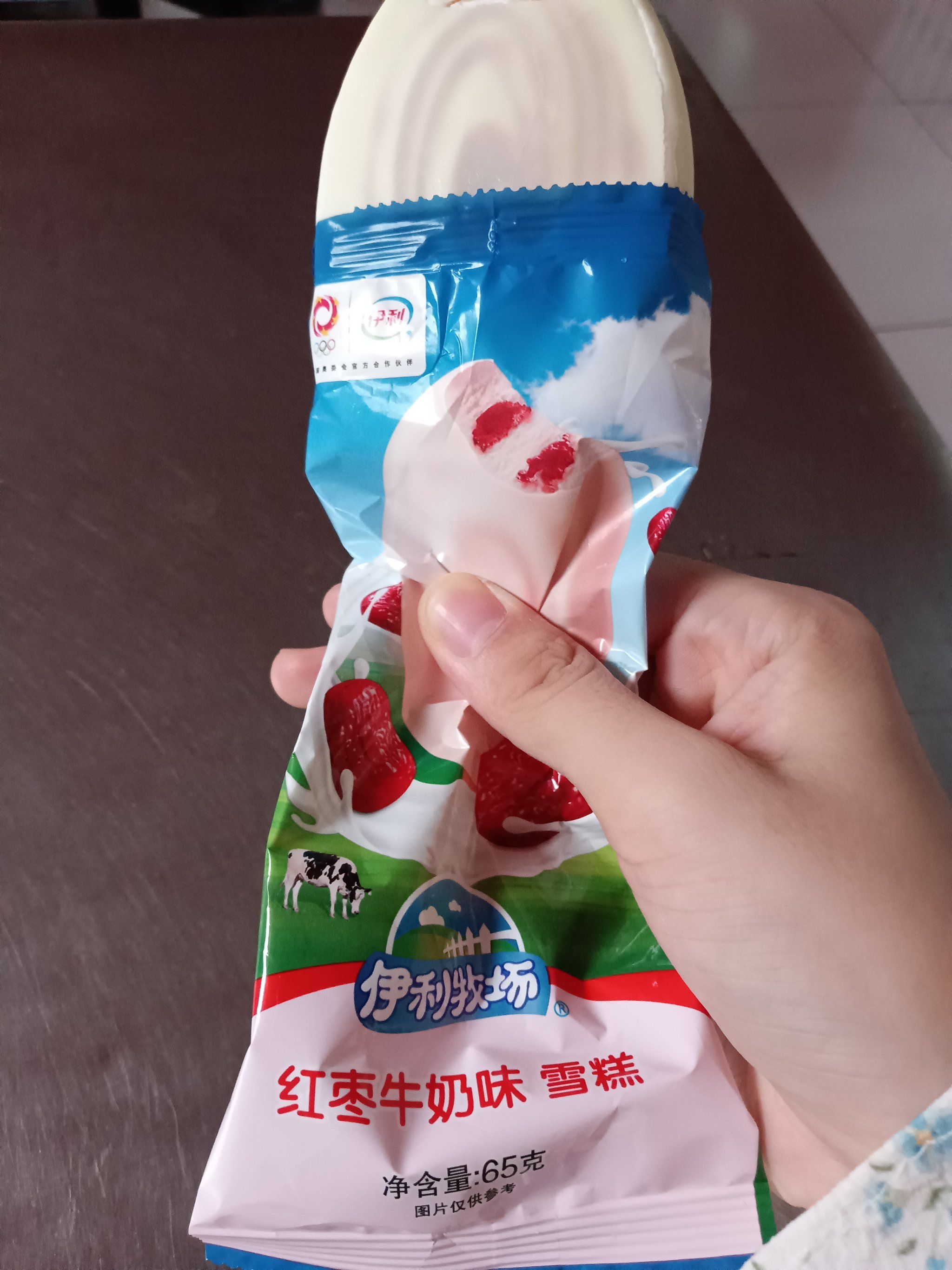 伊利牧场 红枣牛奶味 雪糕