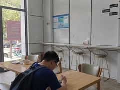 -门庭若市豆浆油条(恒生广场店)