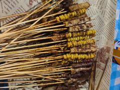 -老街烧烤大排档·地道湖北菜·龙虾馆(汉口火车站店)