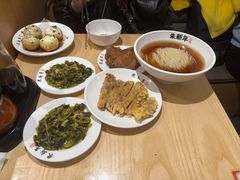 -朱新年·苏式汤团·面点(北寺塔店)