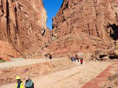 -天山神秘大峡谷