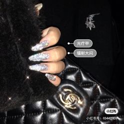 -Pink You美甲洗眉纹绣定制中心