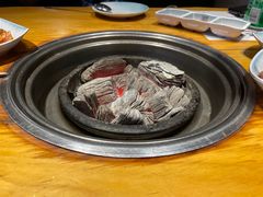 -唯成•韩国炭火烤肉 유성고기