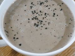 奶油蘑菇汤-HELLO 27 意面·沙拉·帕尼尼