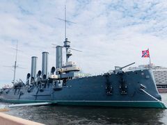 -阿芙乐尔号巡洋舰