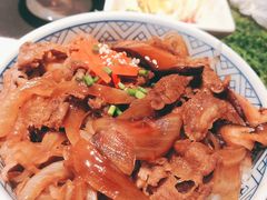-山川小町·极番烧肉(新地假日广场店)