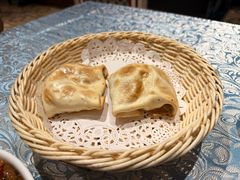 馕坑烤包子-巴扎美食·新疆菜·西域歌舞表演餐厅(新疆大厦店)