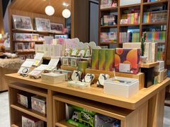 -百新书局(尚悦湾店)