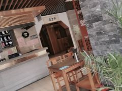 -亮亮面馆(经六路店)
