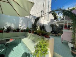 -巴黎婚纱摄影工作室