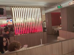 -海底捞火锅(杭州庆春路夜宵主题店)