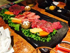 -炼火烤肉店