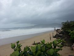 台风中的亚龙湾-三亚亚龙湾红树林度假酒店