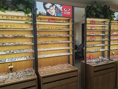 -优医视平价眼镜超市蔡司依视路折扣(小马厂店)