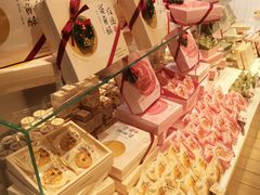 -好利来(新华百货店)