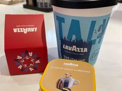 -LAVAZZA 拉瓦萨咖啡(北外滩来福士店)