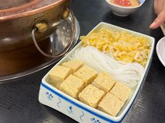 -楼外楼大刀肉传统火锅居(幸福街店)