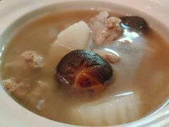 -Chom Cafe and Restaurant