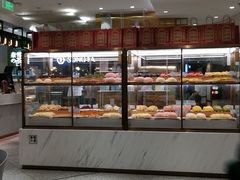 面包甜点陈列柜-奈雪的茶(新天地广场PRO店)