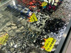 -赛格电子市场(华强北路店)