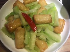丝瓜炒油条-房陵农家(东亭店)