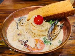 -I HOLIC艾豪丽披萨(KKone店)