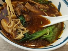 -康师傅私房牛肉面(马泉营奥莱店)