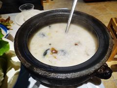 -霄汉牛三鲜湖北砂锅菜(万松园2店)